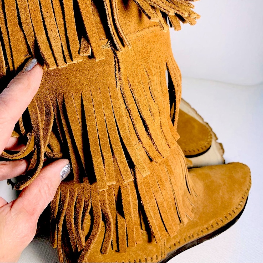 Minnetonka 3 Layer Fringe Suede Boho Sz 6M Boots - Picture 12 of 15